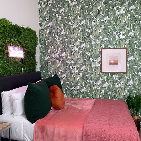 Spacious Galleria Cottage - Self Check In & Free Parking, 4 Beds 2 Bathrooms 휴스턴 외부 사진