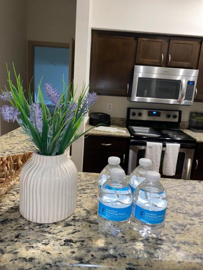 Spacious Galleria Cottage - Self Check In & Free Parking, 4 Beds 2 Bathrooms 휴스턴 외부 사진